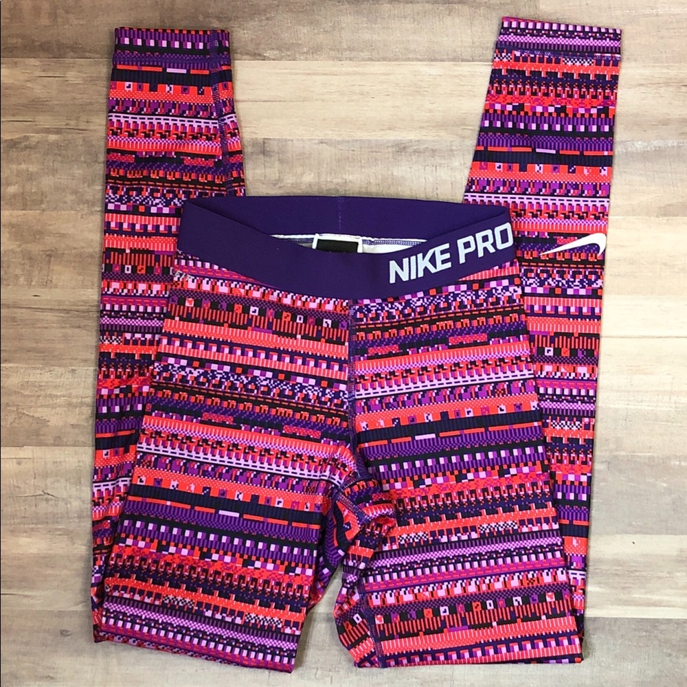 Nike Pro Dri Fit Athletic Leggings